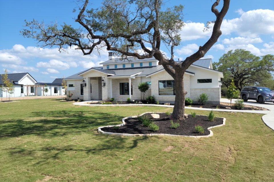 Farmhouse-Contemporary-Design-SAPH-65